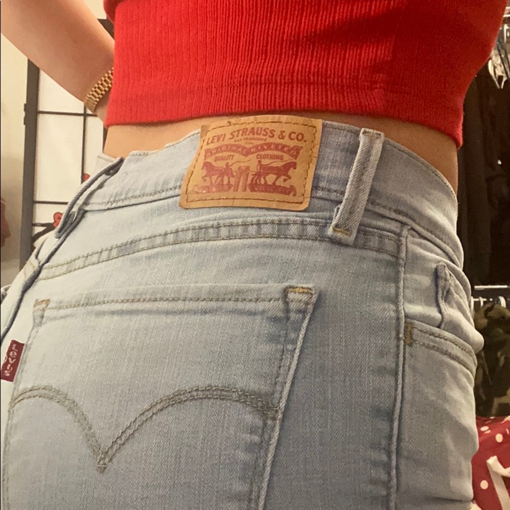 Levis Shorts Recycled Cheek Ripped Low Rise